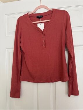 Meetrendi Women's Long Sleeve V Neck Shirt
Tight Slim Fitted Ribbed Button